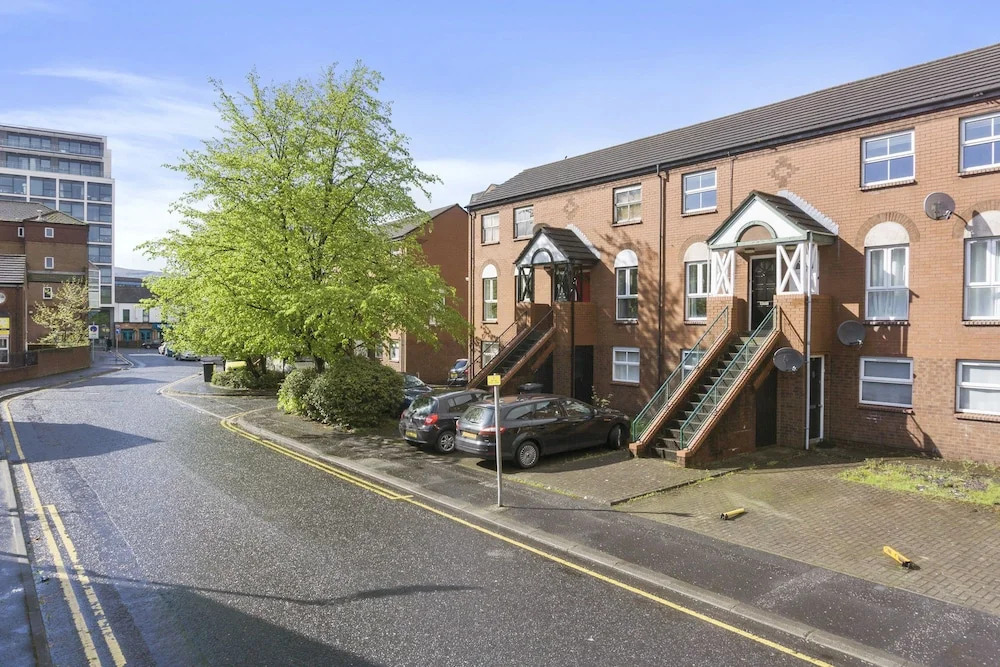 Salisbury Street Apartments