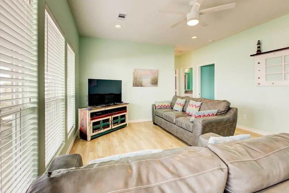 Gilchrist 'EZ Street Beach House' w/ Gulf Access!