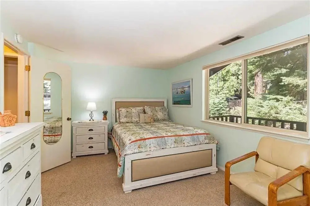 Beautiful 5 Multi Family Home 4 Br home by RedAwning