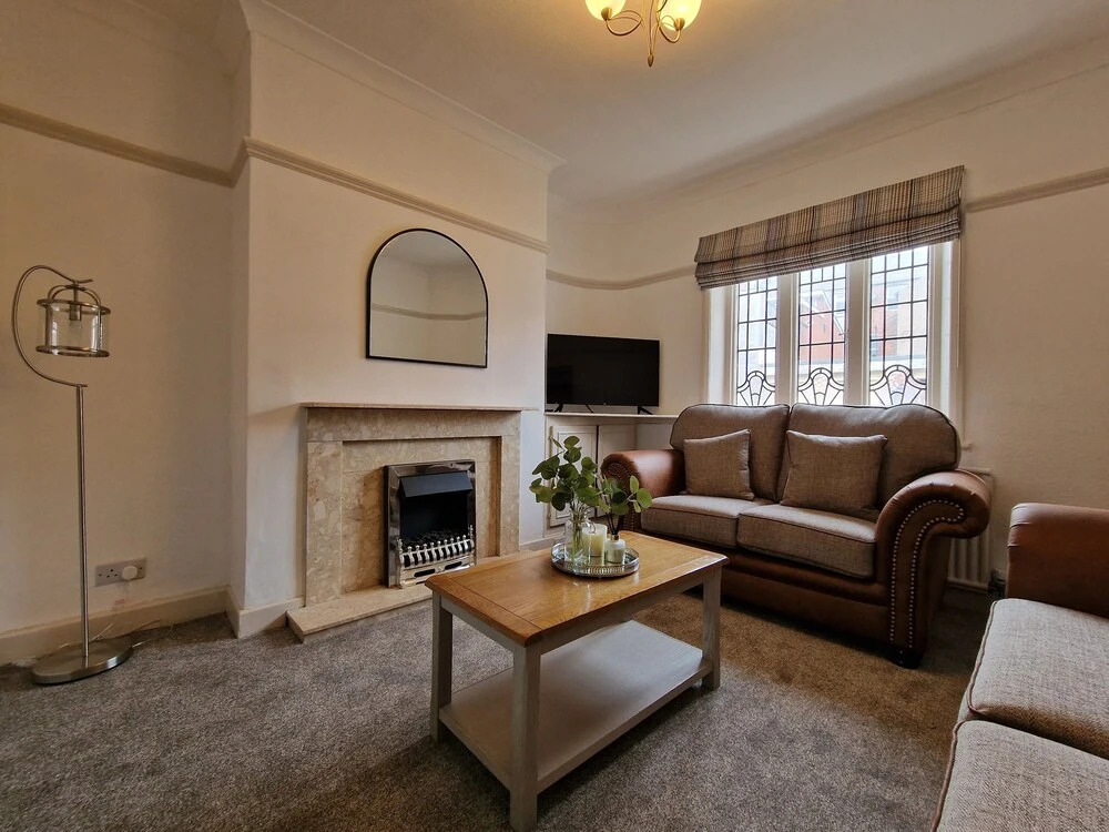 Dysa South Clifton House