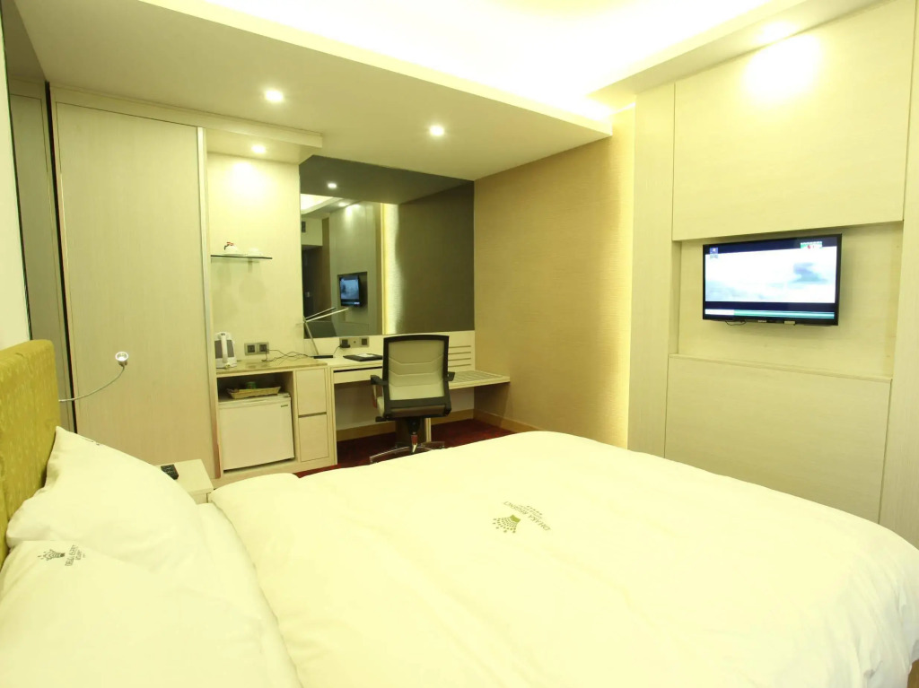 Dhaka Regency Hotel & Resort