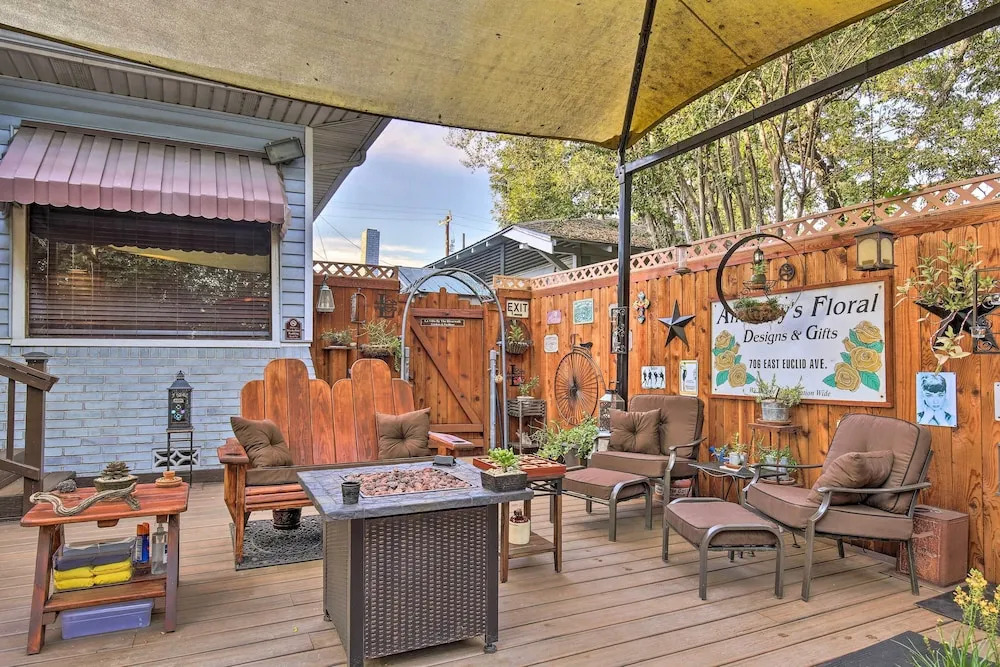 San Antonio Rental w/ Courtyard: Walk to Riverwalk