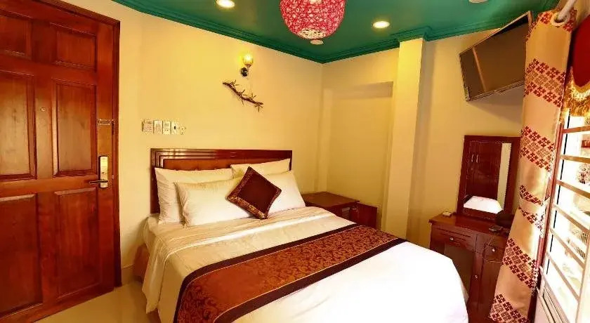 Nest Hotel