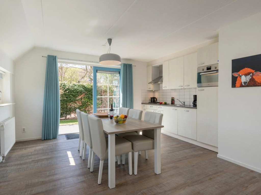 Spacious Farmhouse Near Beach