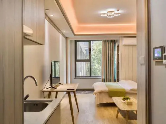Luming Shiguang Homestay (Zibo Qisheng Lake Park)