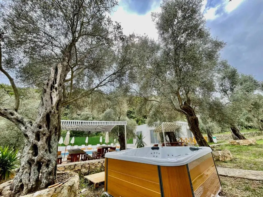 Eman Resort