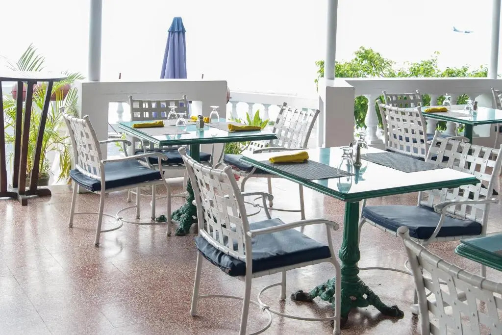 Deluxe Montego Bay Club Studio & Suites
