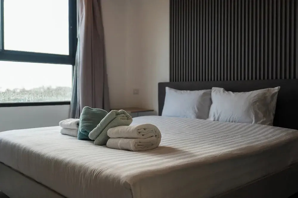 1BR Condo Pool Gym Near Beach C237