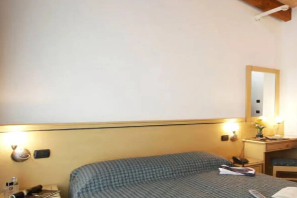 Hotel Mary