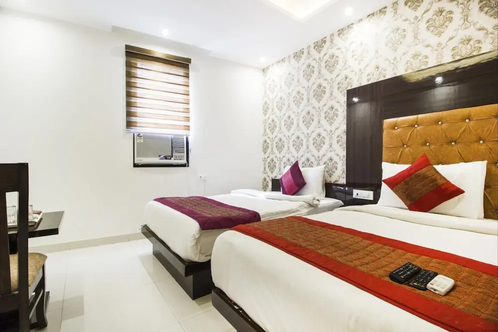 HOTEL ICONIC At Delhi International Airport