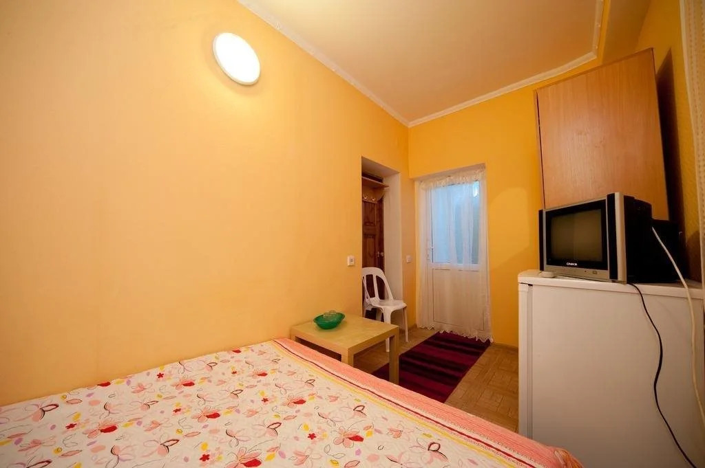 House 888