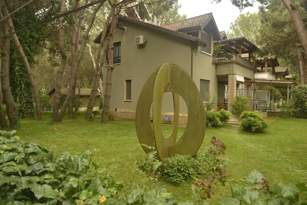Miro Villa