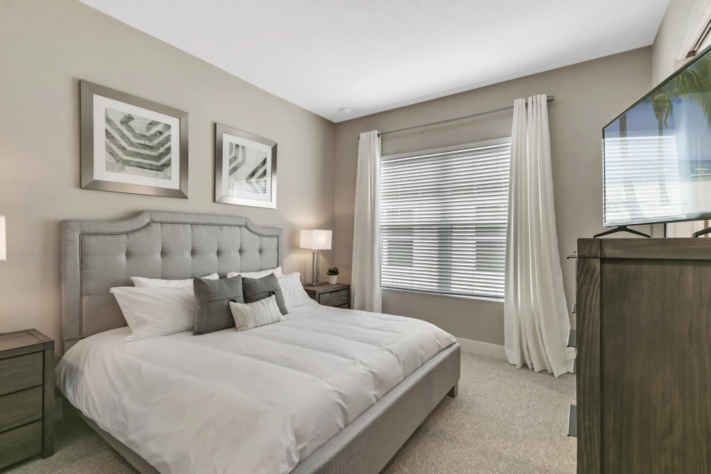 4 Bedrooms 45 Bathrooms Summerville 7588 Sd