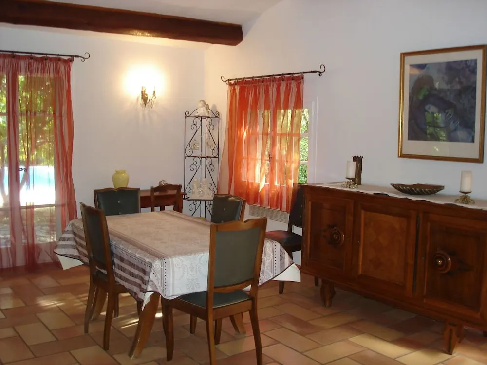 Rural House With Private Pool, at Only 3 km From the Lively Town of Draguignan