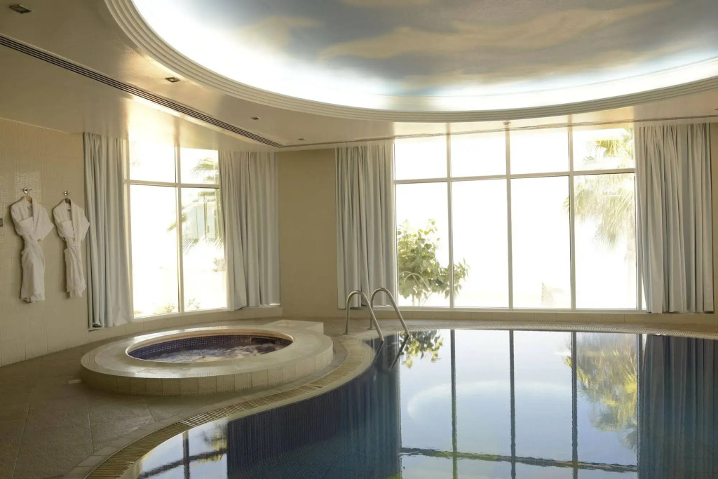 Royal Beach Hotel & Resort