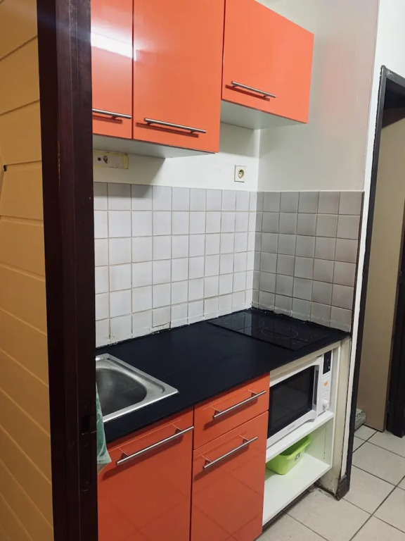 Studio in Sainte-anne, With Shared Pool, Furnished Terrace and Wifi - 600 m From the Beach