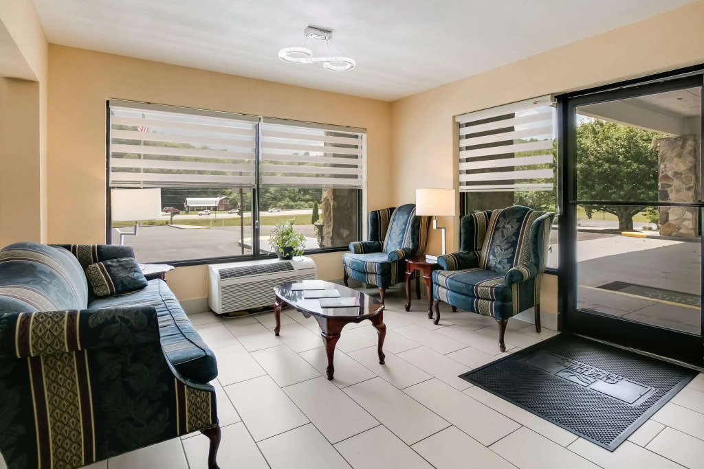 Quality Inn & Suites Mt Chalet
