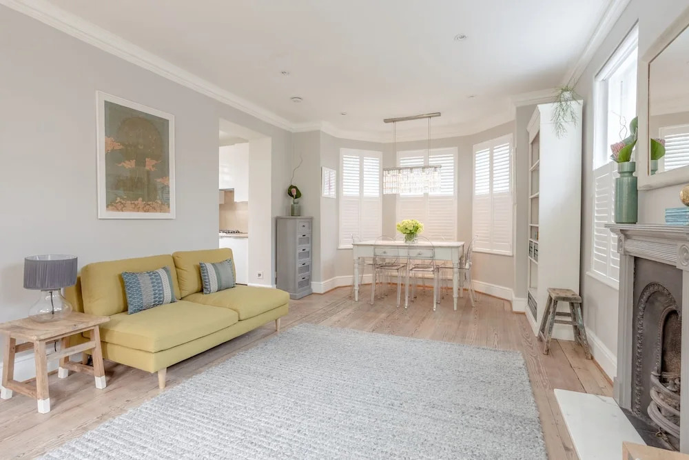 Kings Cross House Sleeps 6