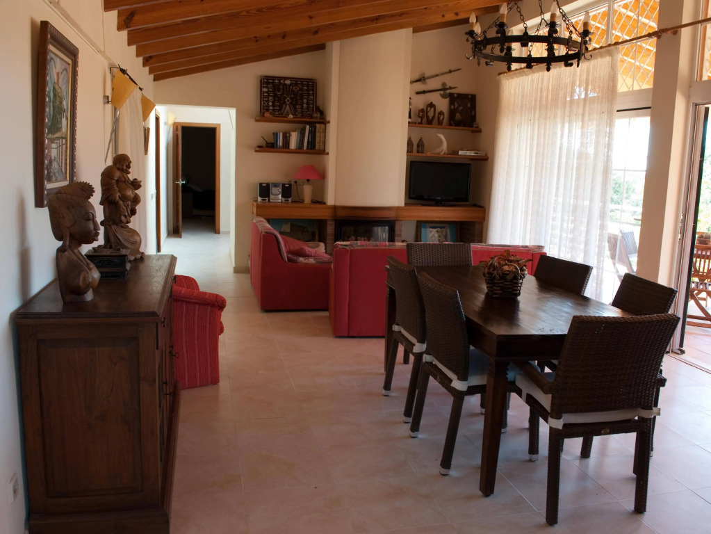 Villa El Solpost