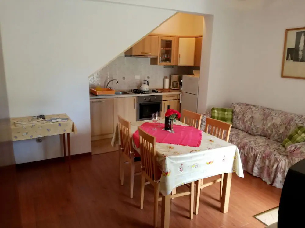 Apartments Cerin