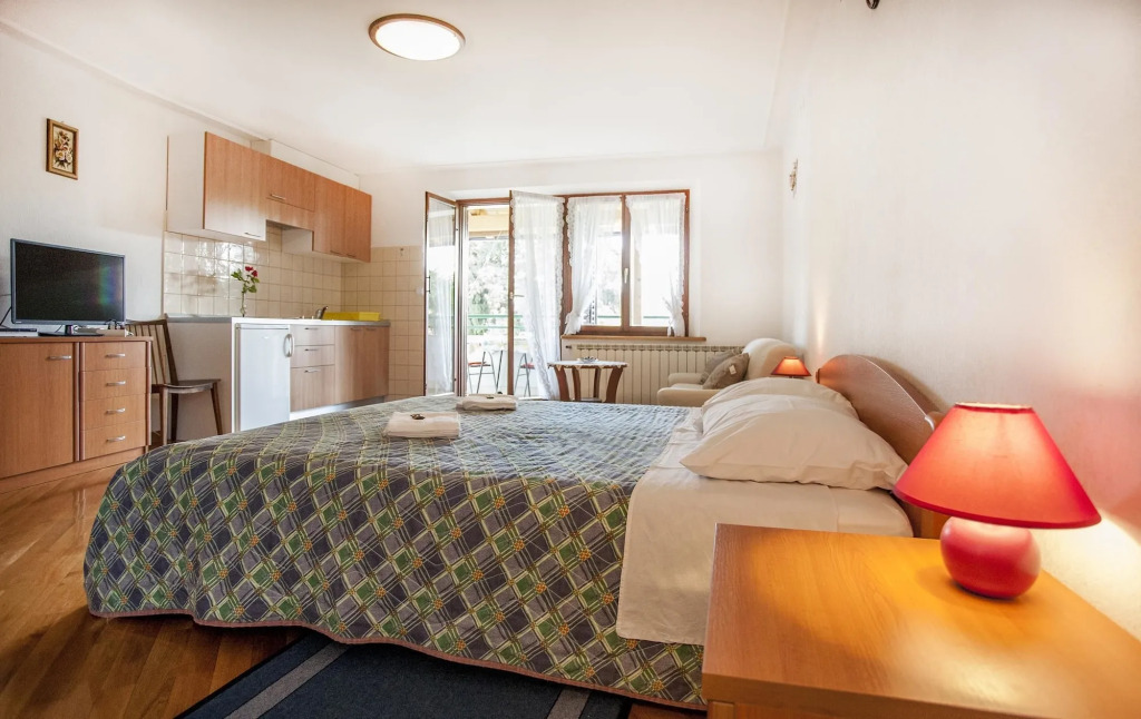 Apartments Cademia