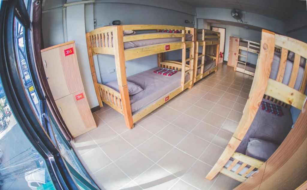 Dee Marc Hostel