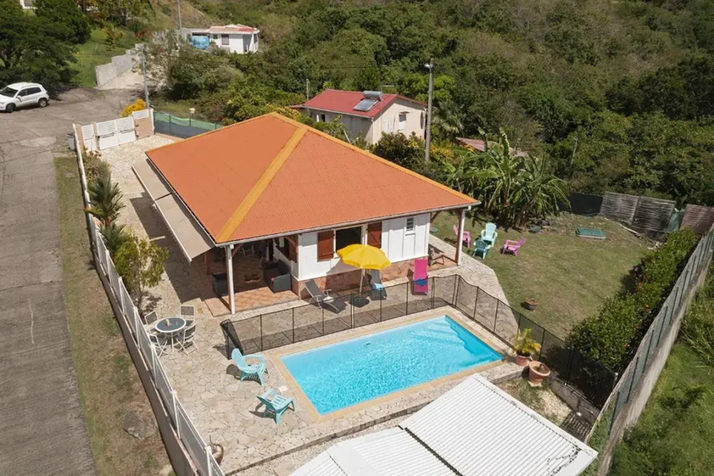 Villa créole et bien etre exclusif avec piscine et jacuzzi privé