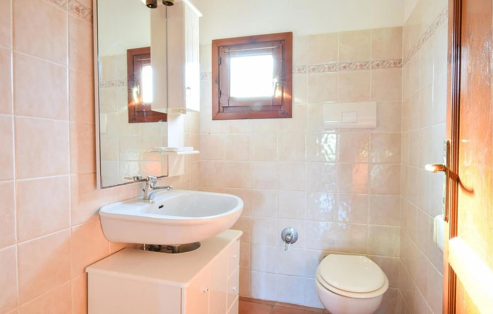 Beautiful Home in San Teodoro With 2 Bedrooms