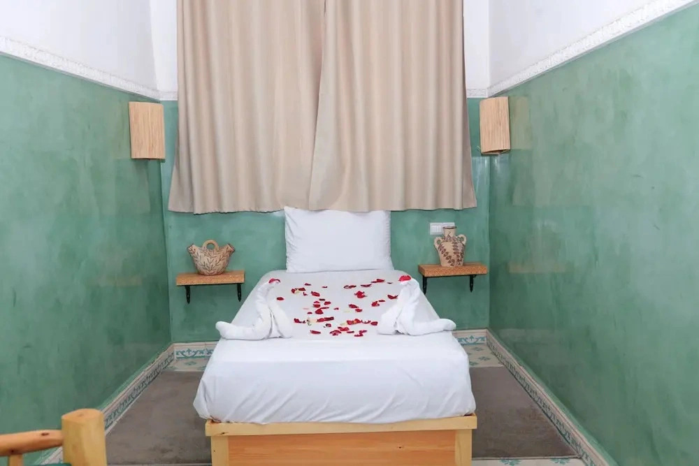 Riad Seven Doors