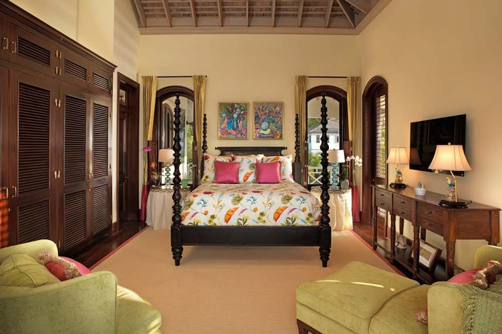 Expansive 6BR Estate Panoramic Sea Views Pool Resort Access