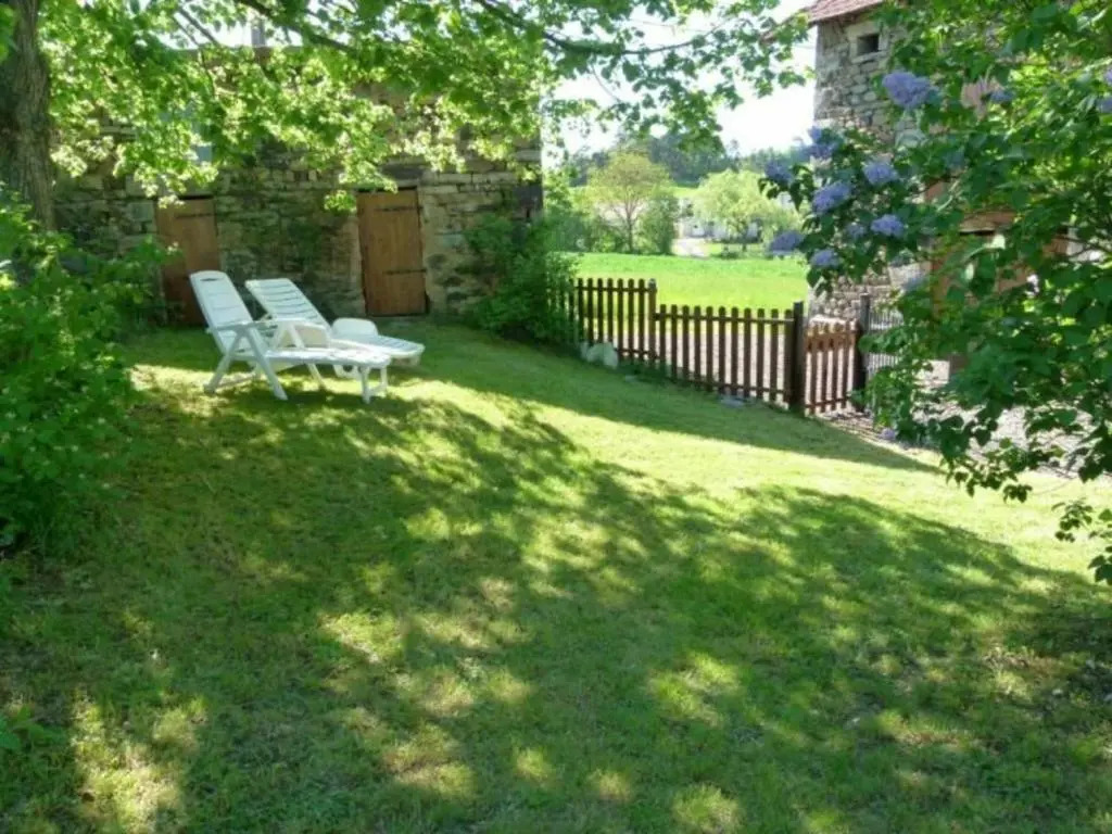 Ferme rénovée avec jardin, garage et wifi gratuit à Chamalières-sur-Loire - FR-1-582-1