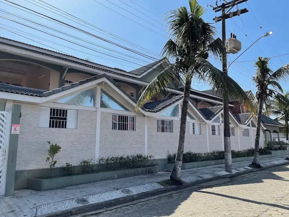 Surfside Suites