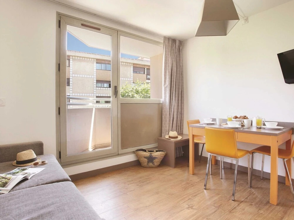 Neat apartment with air conditioning in the heart of Cannes