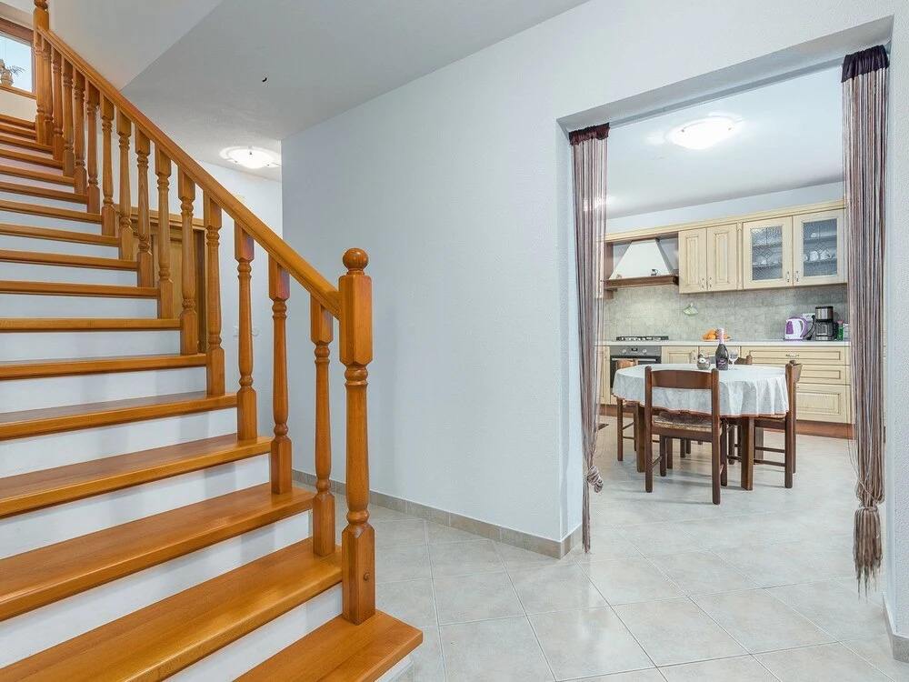 Traditional Stone Holiday House for up to 8 Persons