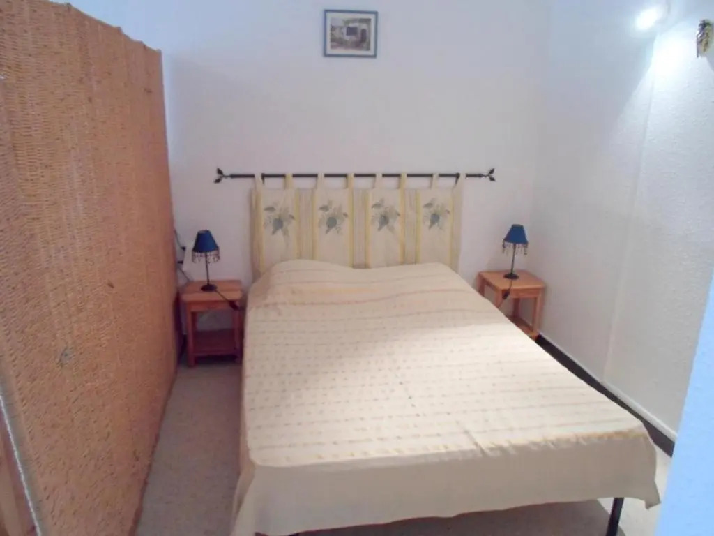 Appartement Balaruc-les-Bains, 1 pièce, 4 personnes - FR-1-503-27