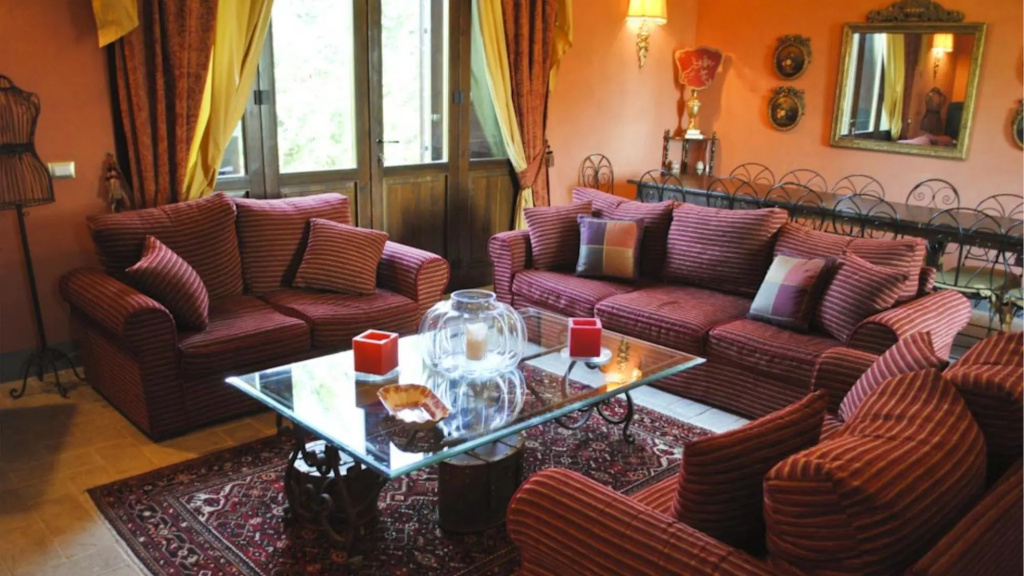 Independent Farmhouse With 7 Bedrooms and Pool Lago Trasimeno-luna Chiara