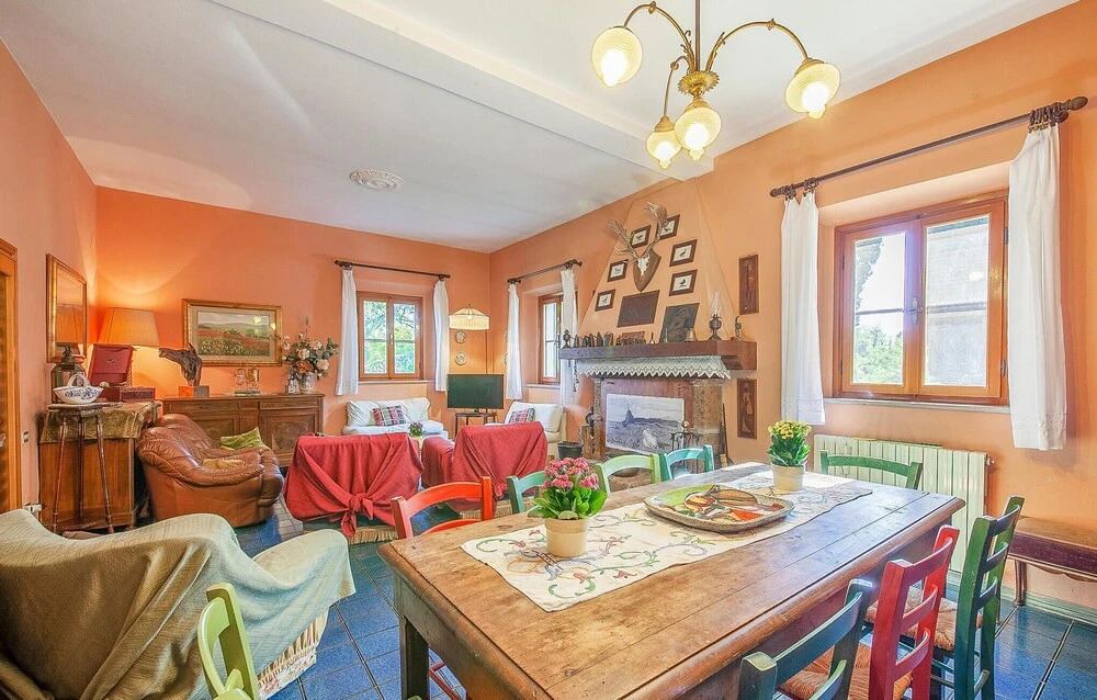Awesome Home in Crespina PI With 6 Bedrooms, Sauna and Private Swimming Pool