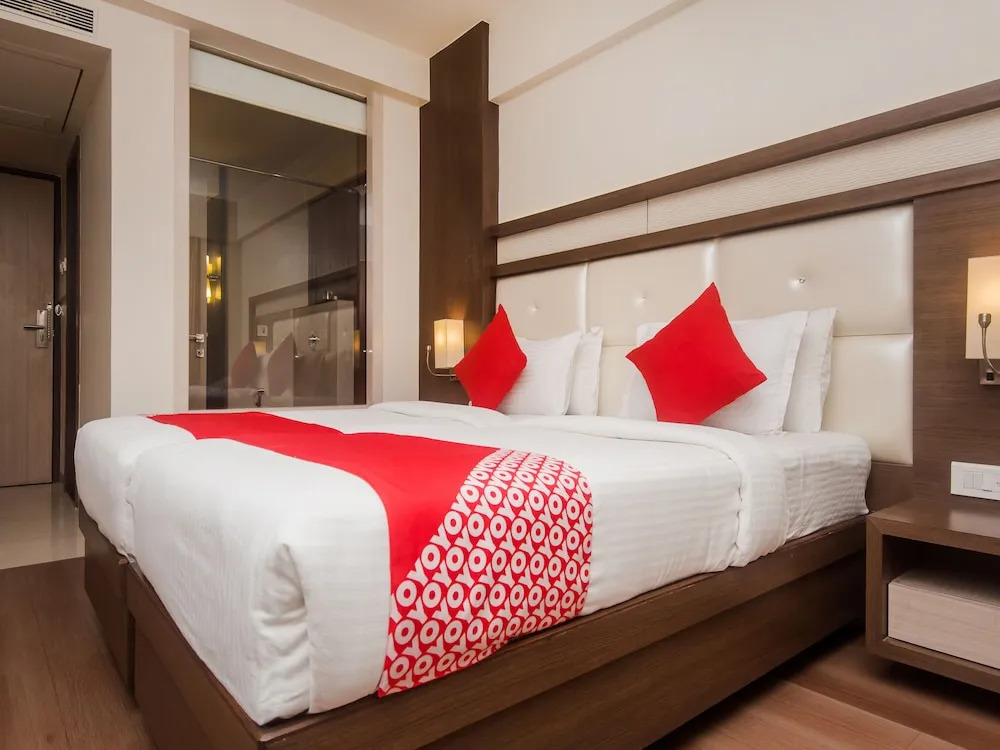 Capital O 16664 Hotel Vatika