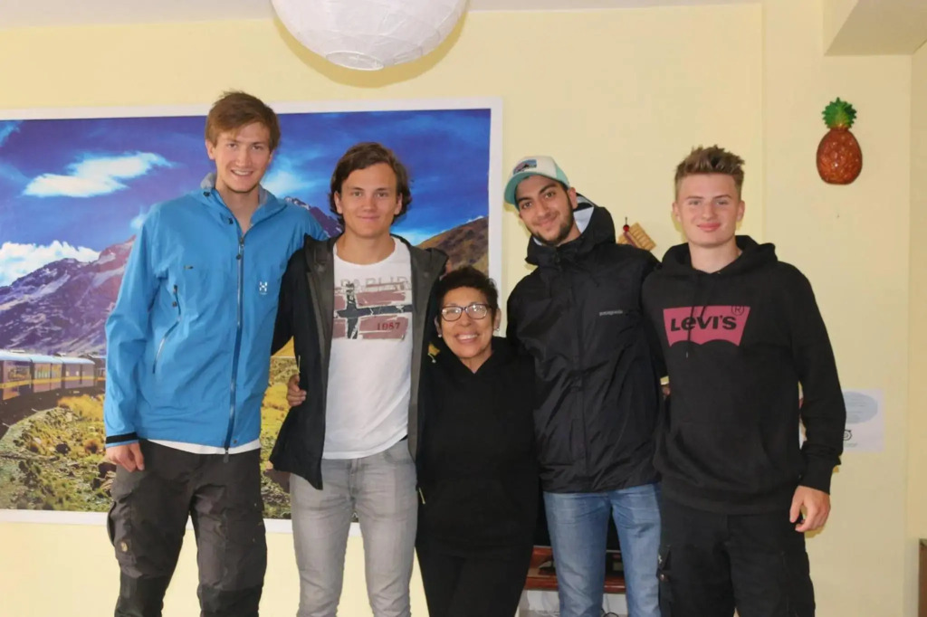 Mama Backpackers