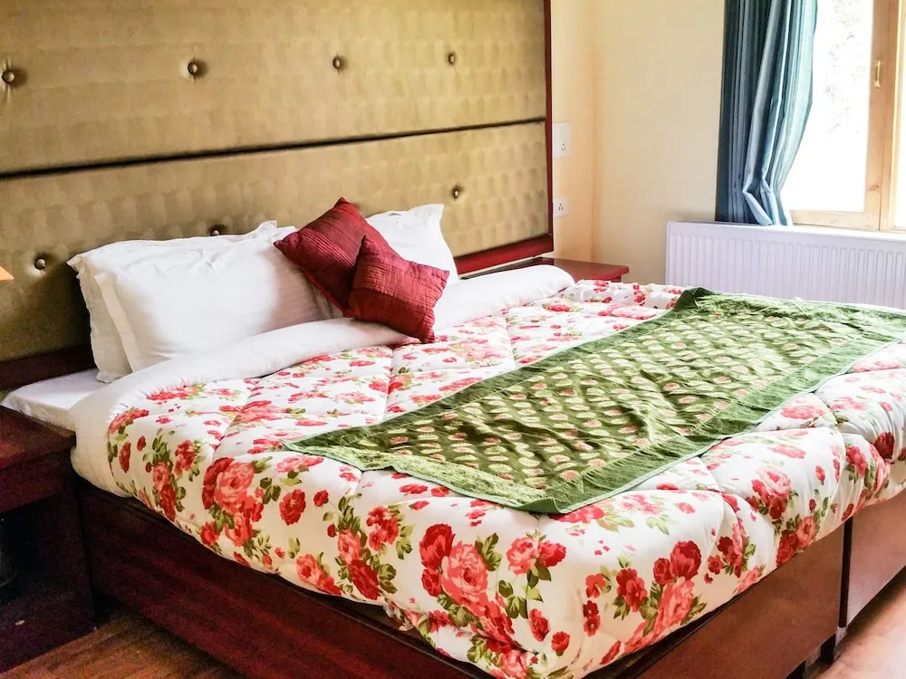 TIH Hotel City Palace