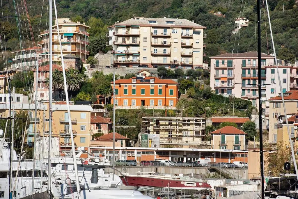 Trilocale in villa vista mare Apt 1