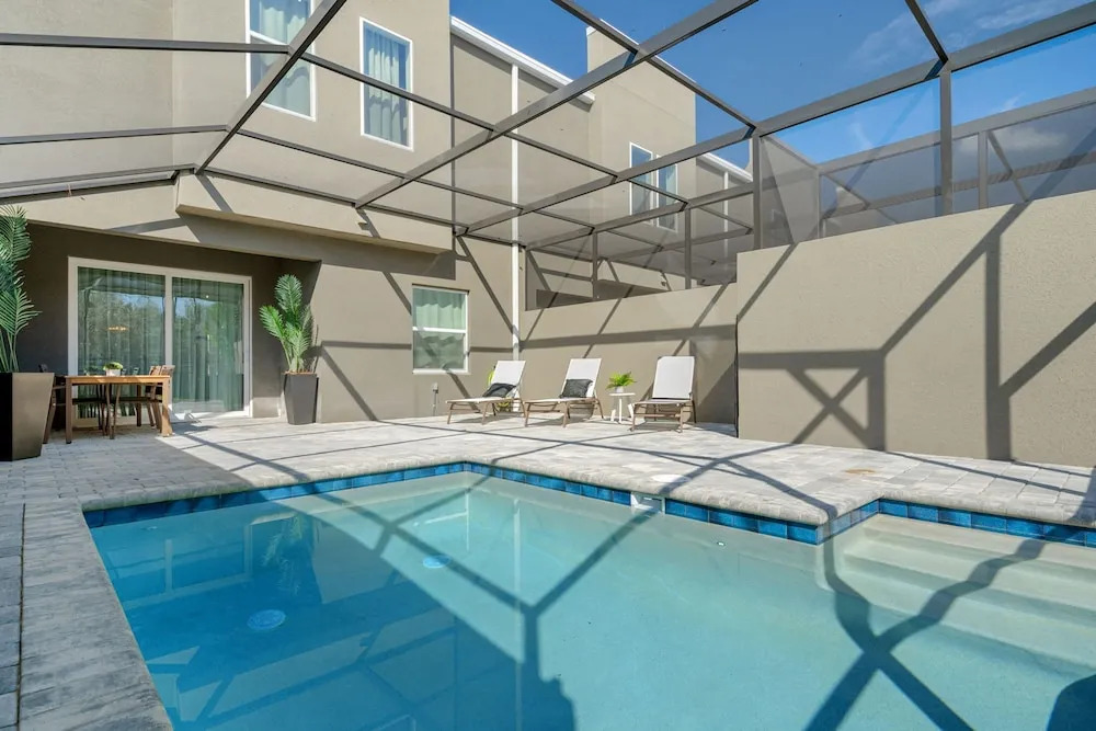 Doppio Luxury Home Themed Magic