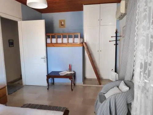 Harbour View House