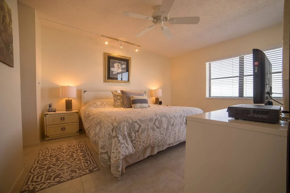 Shamron Beach Condo 507