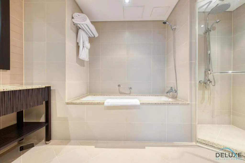 Elegant 2BR in Royal Amwaj Residences North Palm Jumeirah by Deluxe Holiday Homes