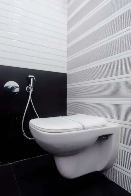 Mahalakshmi Suites By OYO Rooms