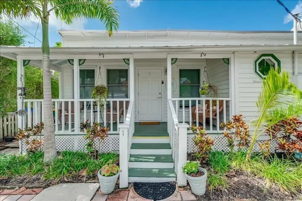 ANCHOR INN - Unit 1 apts