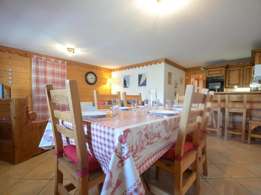 Appartement Les Menuires, 4 pièces, 6 personnes - FR-1-452-246