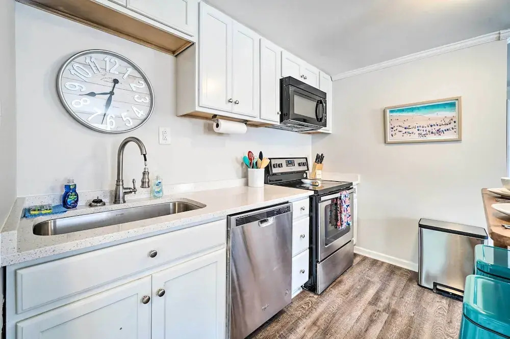 Duplex Unit < 2 Mi to Fishing & Beach Access