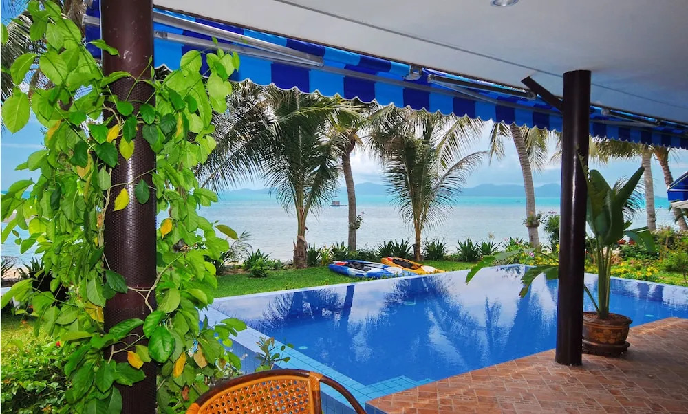 Coconut Laguna Villas